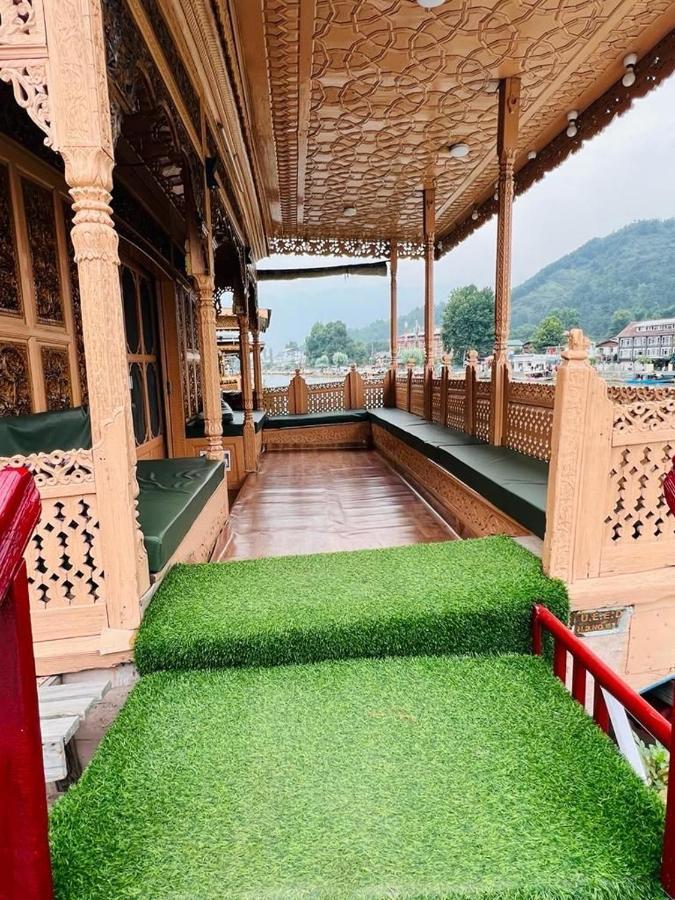 Hayat Group Of Houseboats Srinagar (Jammu and Kashmir) Exterior photo